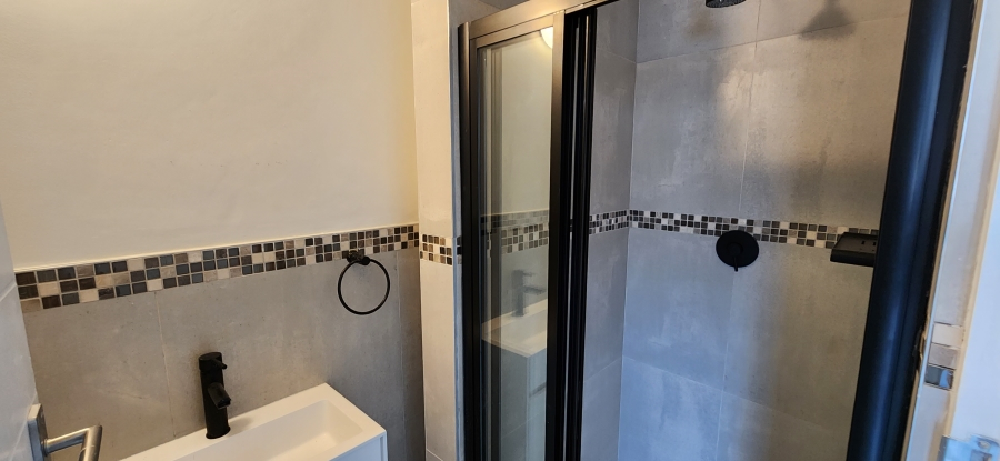 To Let 1 Bedroom Property for Rent in Table View Western Cape